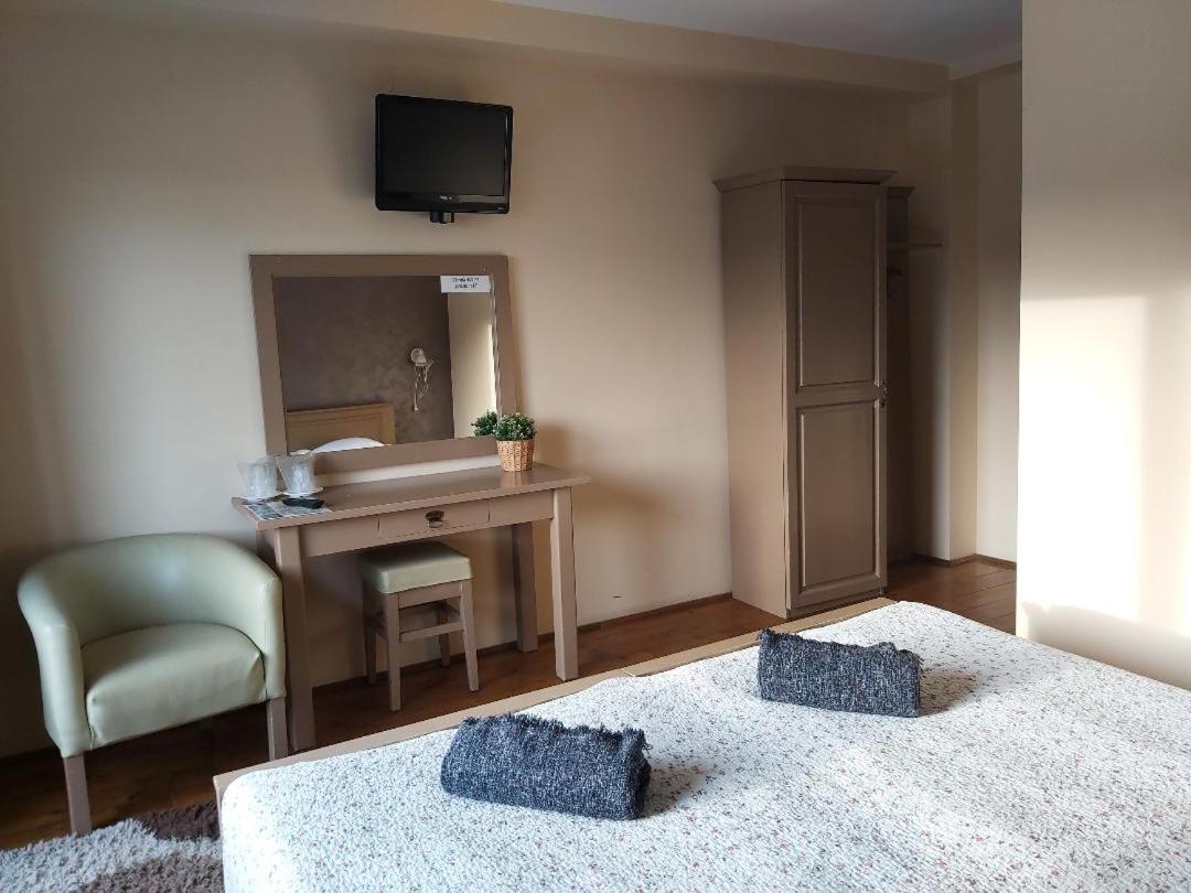 Pensiunea Unio Săcele Exteriör bild